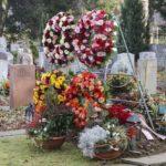 Trauer Beerdigung Grab Kranzständer